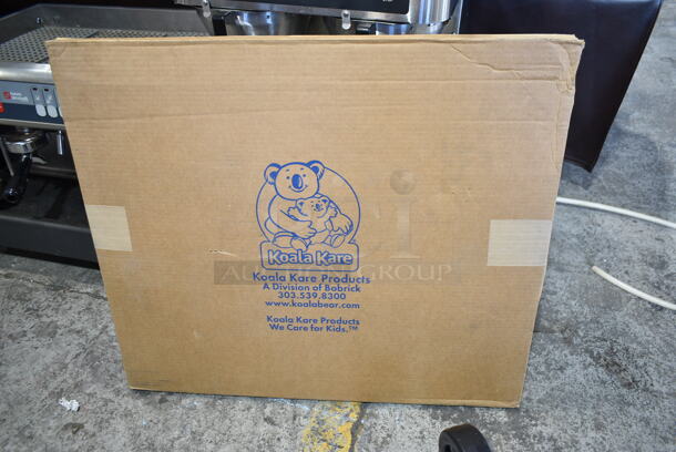 ALL ONE MONEY! Lot of 190FG53YBOLT Blodgett 5779 Equivalent 5" Swivel Plate Caster, Matfer Bourgeat Imperia 12 Count Ravioli Mold, Koala Kare KB105-02-KD Black Designer High Chair - Unassembled. - Image 7 of 8
