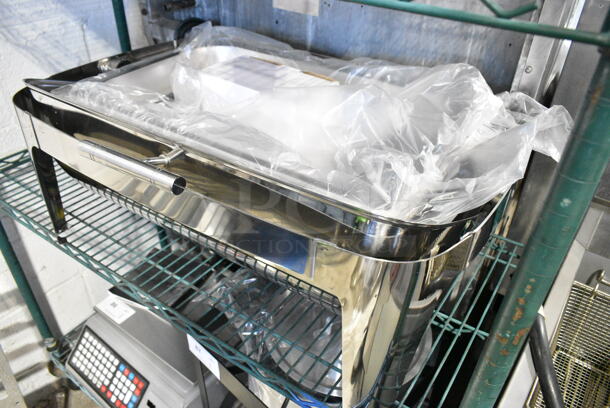 3 BRAND NEW SCRATCH AND DENT! Acopa 922EC15CHROM Supreme 8 Qt. Full Size Chrome Accent Roll Top Chafer. 3 Times Your Bid!  - Image 7 of 8