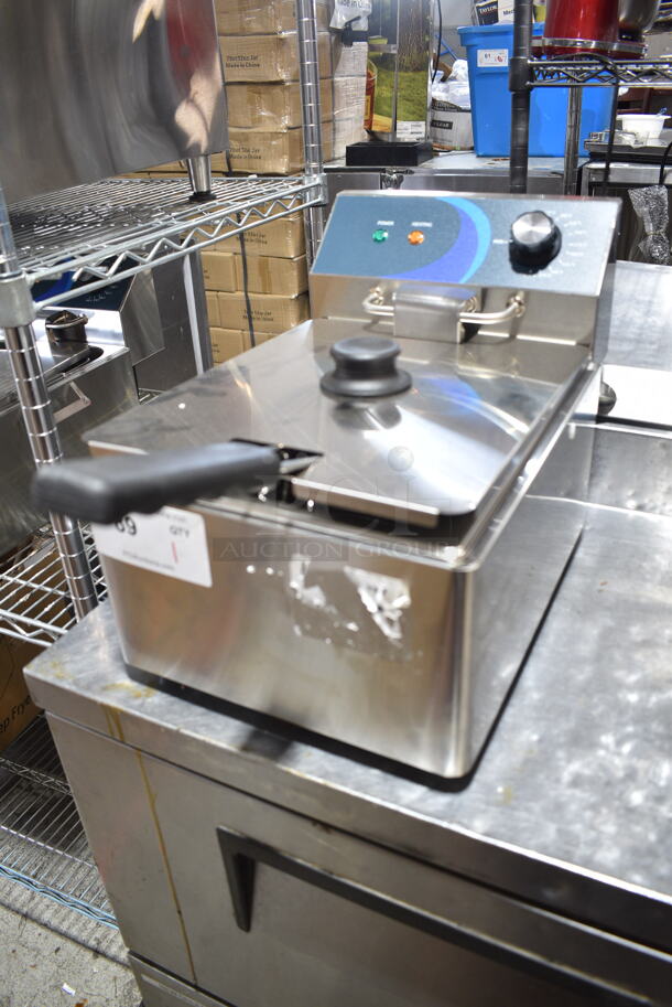 BRAND NEW SCRATCH AND DENT! 2023 Hoocoo FRY-10L Stainless Steel Commercial Countertop Electric Powered Fryer w/ Lid and Fry Basket. 120 Volts, 1 Phase. - Image 3 of 6