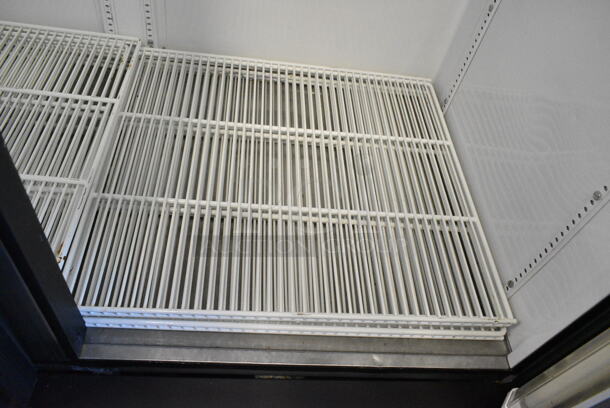 True GDM-49 Metal Commercial 2 Door Reach In Cooler Merchandiser w/ Poly Coated Racks. 115 Volts, 1 Phase. Tested and Powers On But Does Not Get Cold - Image 3 of 6