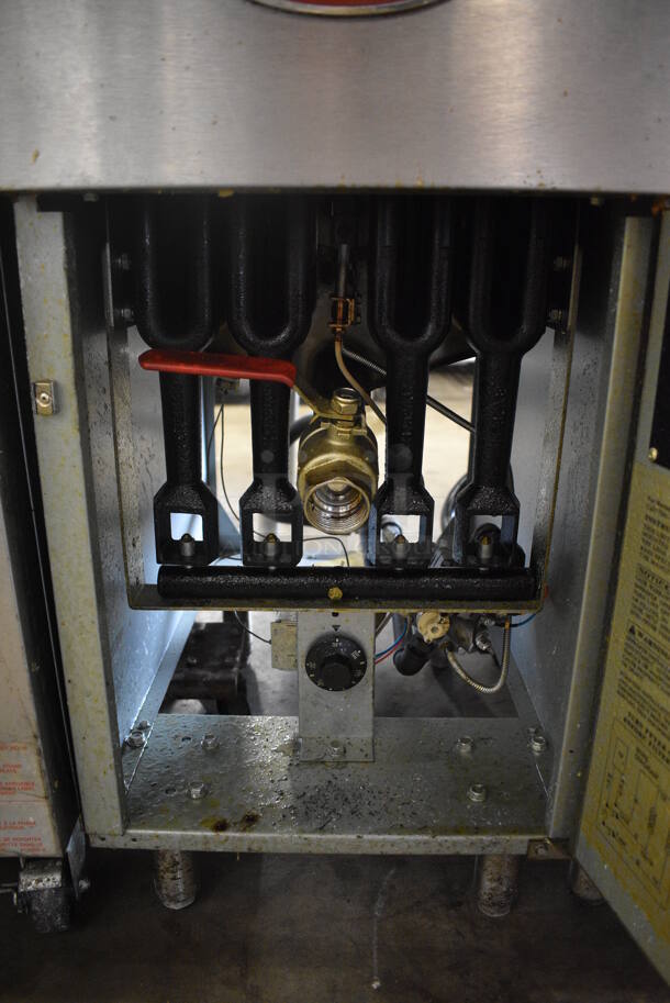 2019 Avantco Model FF400-P Stainless Steel Commercial Floor Style Propane Gas Powered Deep Fat Fryer w/ 2 Metal Fry Baskets. 120,000 BTU. 15.5x30.5x47 - Image 6 of 7