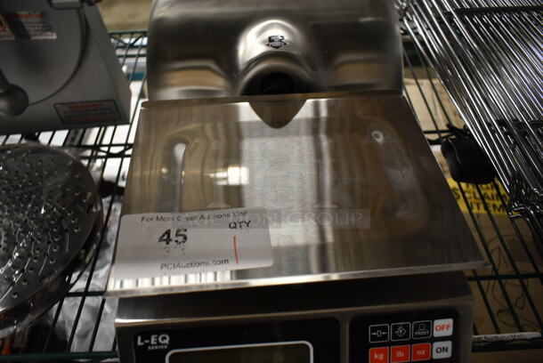 BRAND NEW SCRATCH AND DENT! Torrey L-EQ 5/10 Stainless Steel 10 lb. Digital Portion Control Scale. Tested and Working! - Image 5 of 7