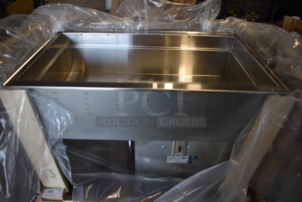BRAND NEW! Vollrath Model 36430 Stainless Steel Commercial Refrigerated Cold Pan Drop In. 120 Volts, 1 Phase. 41.5x26x27