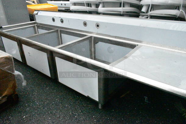 BRAND NEW SCRATCH AND DENT! Regency 600S3242424RT Stainless Steel 3 Bay Sink w/ Right Side Drain Board. No Legs. Bays 27x24x13. Drain Board 22x25 - Image 3 of 8