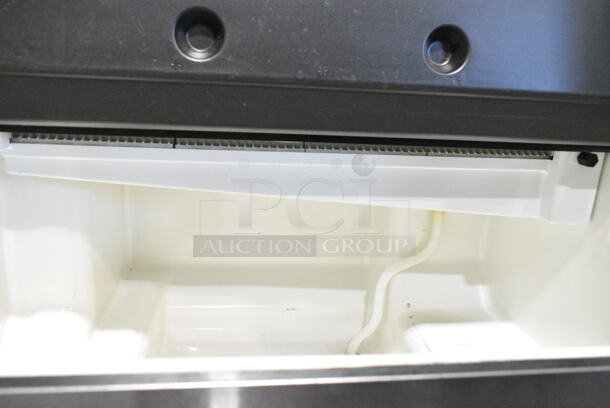 Hoshizaki KM-260BAH Stainless Steel Commercial Ice Head on Bin. 115 Volts, 1 Phase.  - Image 5 of 8
