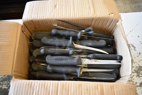 70 SHARPENED Stainless Steel Knives Including Fillet Knives. 70 Times Your Bid!