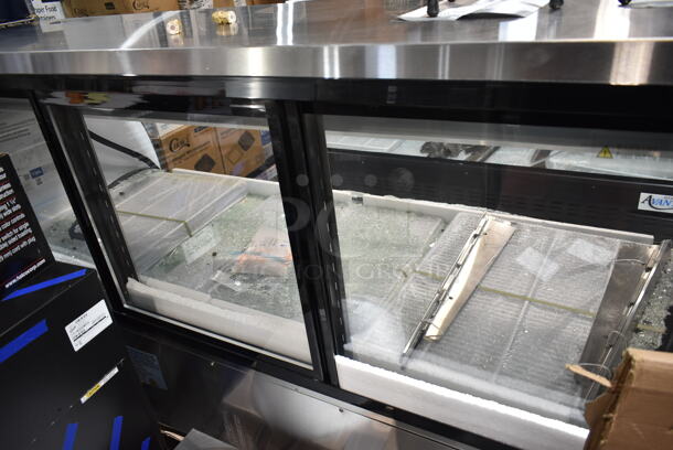 BRAND NEW SCRATCH AND DENT! 2024 Avantco 178DLC82HCS Stainless Steel Commercial Floor Style Curved Glass Refrigerated Deli Case Merchandiser. See Pictures For Broken Glass. 115 Volts, 1 Phase. Tested and Working! - Image 4 of 6