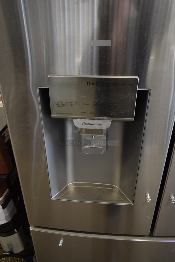 BRAND NEW SCRATCH AND DENT! LG Stainless Steel Commercial Cooler Freezer Combo Unit w/ Ice and Water Dispenser. Tested and Working! - Image 3 of 8