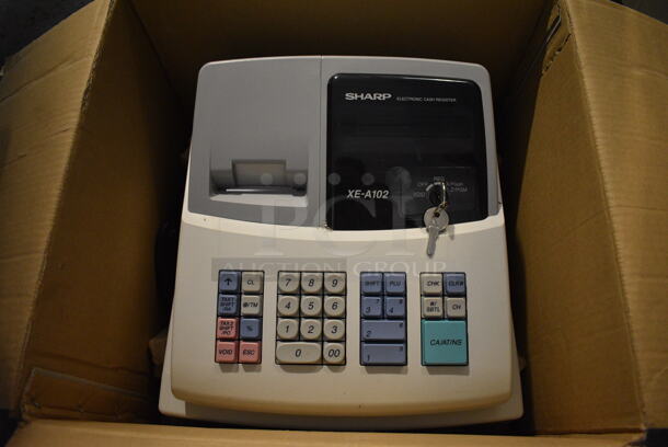 Sharp Model XE-A102 Countertop Cash Register w/ Key. 13x14x10