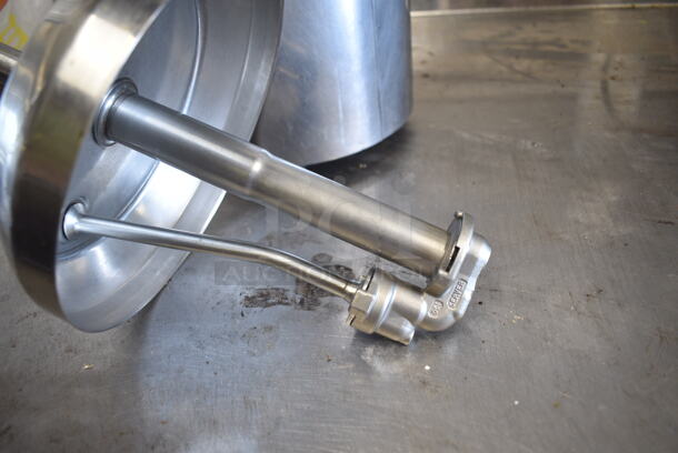 Server CSM 94000 Stainless Steel Bin w/ Pump Top - Image 4 of 5