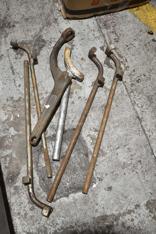 ALL ONE MONEY! Lot of Metal Pieces Including Wrenches and Meat Grinder Knives. - Image 8 of 9