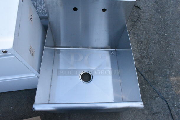 BRAND NEW SCRATCH AND DENT! Stainless Steel Single Bay Sink. No Legs.  - Image 4 of 7