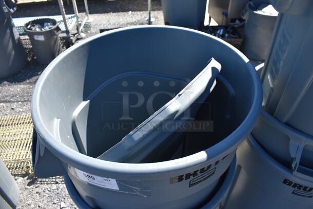 6 Various BRAND NEW Rubbermaid Brute Gray Poly Trash Cans. Includes 26x24x32. 6 Times Your Bid! - Image 5 of 5