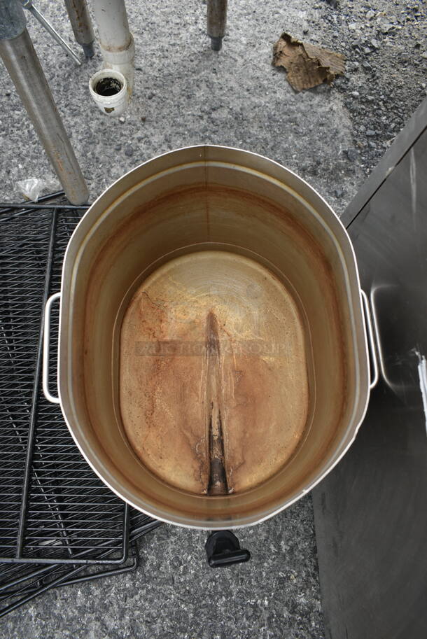 ALL ONE MONEY! Lot of Bunn Stainless Steel Beverage Holder and Black Racks - Image 7 of 7