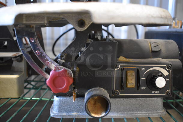Craftsman 137.216020 Metal Countertop 16" Variable Speed Scroll Saw. 120 Volts, 1 Phase. 12x24x13.5 - Image 3 of 5
