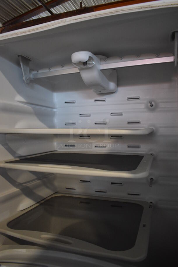 Maytag MCG8000AWW Metal Natural Gas Powered Front Load Tumble Dryer w/ Upper Drying Cabinet. 33x35x73 - Image 6 of 8