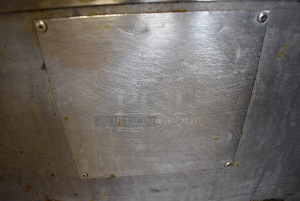 Henny Penny 500 Stainless Steel Commercial Electric Powered Floor Style Pressure Fryer on Commercial Casters. 220 Volts, 3 Phase. 18x37x61.5 - Image 9 of 9