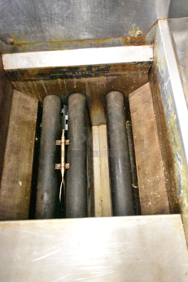 2021 Pitco Frialator GF-ES35/NG Stainless Steel Commercial Floor Style Natural Gas Powered Deep Fat Fryer.  - Image 2 of 4