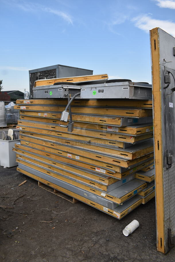 16'x8'x9' Bally Walk In Cooler Box w/ RDI PC2999MOP-3E 208-230 Volt, 3 Phase Compressor and 2 Evaporator Fans. Picture of the Unit Before Removal Is Included In the Listing. Information Provided By The Consignor But Not Verified By PCI Auctions. - Image 2 of 8