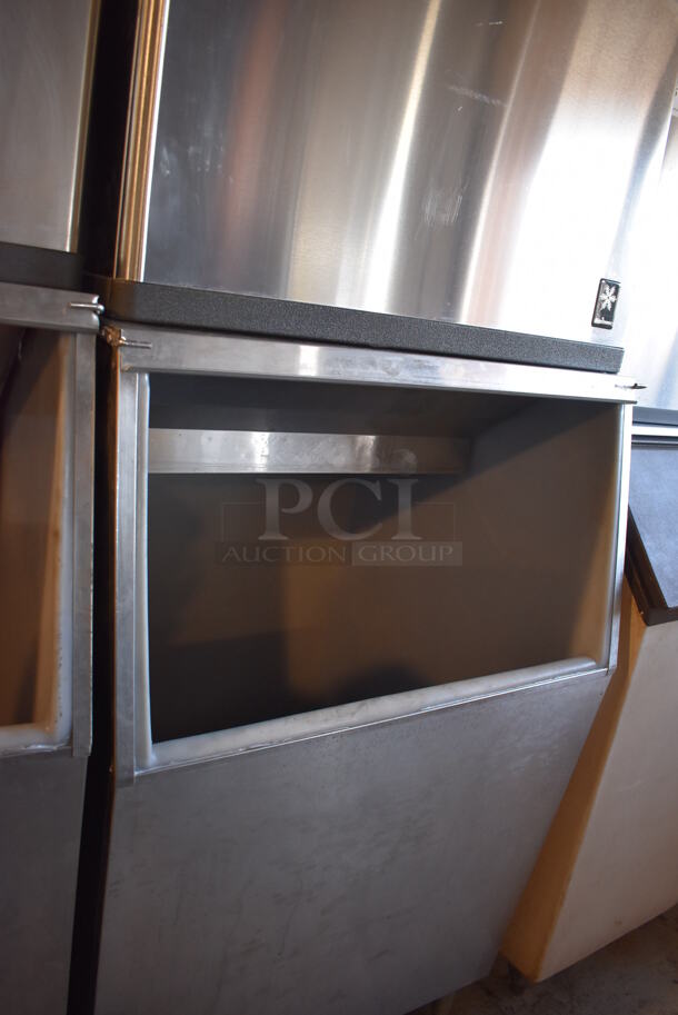 Manitowoc QY0454A Stainless Steel Commercial Ice Head on Commercial Ice Bin. Lid for Ice Bin Needs To Be Reattached. 115 Volts, 1 Phase. 30x30x72 - Image 3 of 6