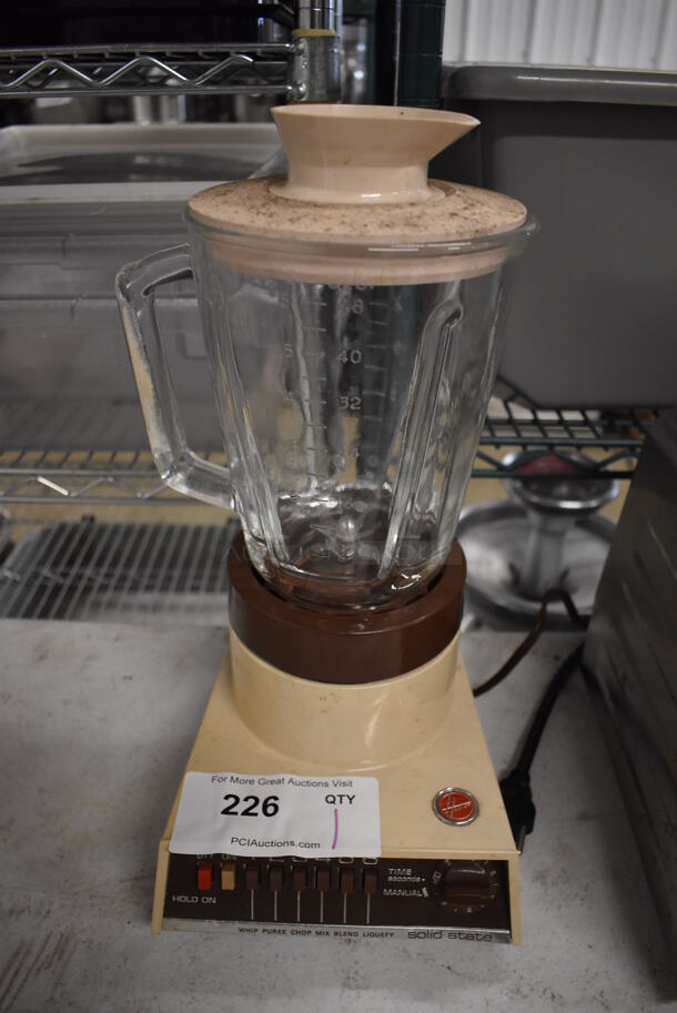 Hoover 8975 Metal Countertop Blender w/ Pitcher. 120 Volts, 1 Phase. 9x8x16. Tested and Working! - Image 1 of 5