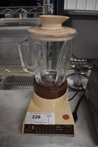 Hoover 8975 Metal Countertop Blender w/ Pitcher. 120 Volts, 1 Phase. 9x8x16. Tested and Working!