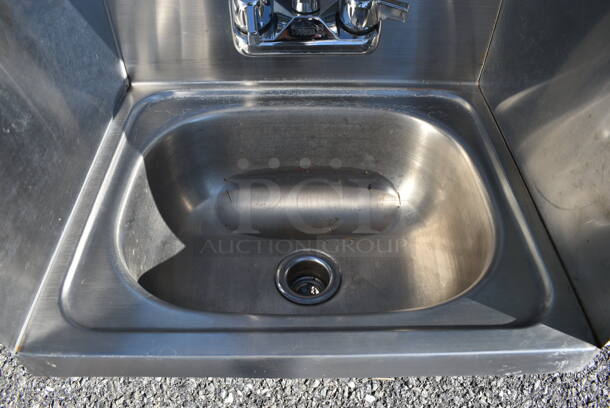 Stainless Steel Commercial Single Bay Sink w/ Faucet, Handles and Side Splash Guards. 16x15x17 - Image 4 of 5