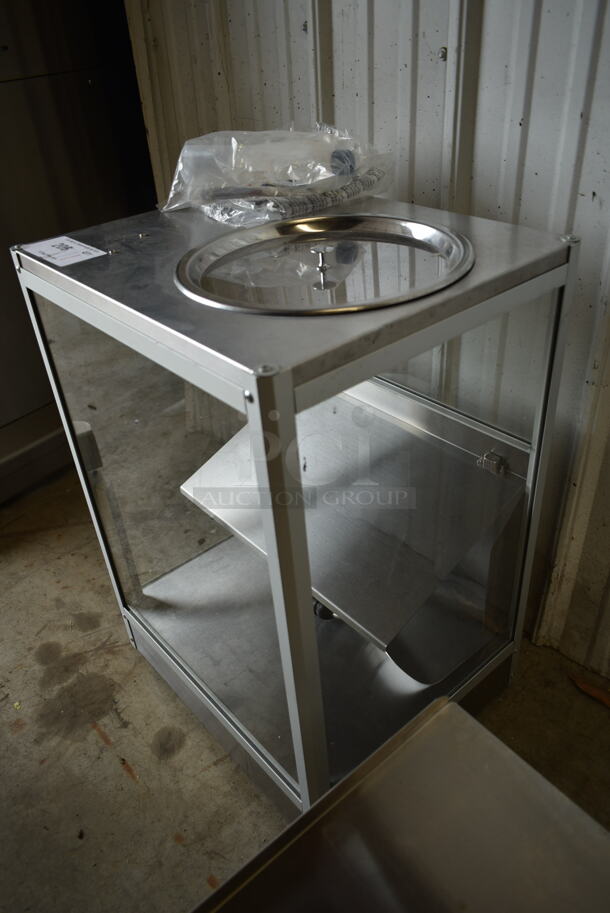 BRAND NEW SCRATCH AND DENT! Carnival King NCM560R 10-15 lb. Nacho Chip, Popcorn, Peanut Warmer / Merchandiser with Forced Air. 120 Volts, 1 Phase. Tested and Working! - Image 4 of 7