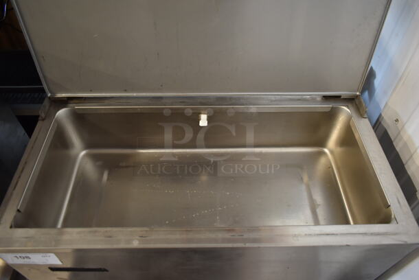 APW Wyott CTCW-43 Stainless Steel Commercial Countertop Cold Food Well. 120 Volts, 1 Phase. Tested and Working! - Image 4 of 5