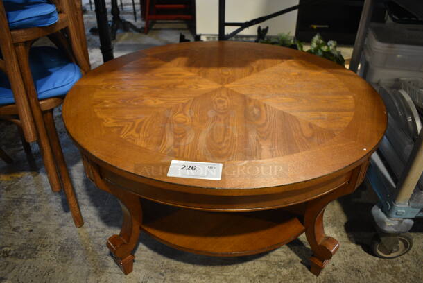 Wood Pattern Round Coffee Table w/ Under Shelf. 35.5x35.5x19
