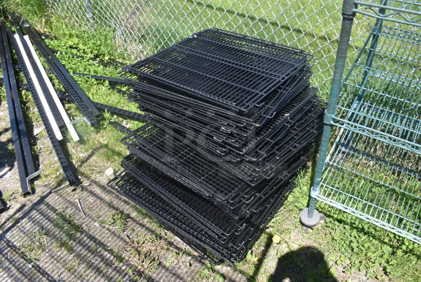 HUGE! 8 Door Walk In Merchandising Cooler w/ 2 Turbo Air ADR136AX 115 Volt 1 Phase Fans and 1 Copeland Compressor 115 Volts 1 Phase and Black Rack System - Image 6 of 12