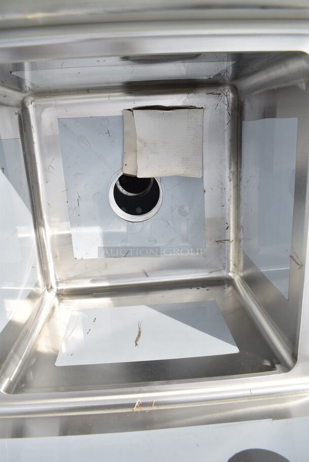 2 BRAND NEW SCRATCH AND DENT! Regency 600S31515 54" 16-Gauge Stainless Steel Three Compartment Commercial Sink with Galvanized Steel Legs and without Drainboards - 15" x 15" x 12" Bowls. No Legs. 2 Times Your Bid! - Image 6 of 10