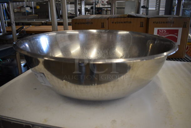 Metal Bowl. 22.5x22.5x7.5 - Image 3 of 3