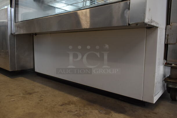 2019 True TCGG-36-LDStainless Steel Commercial Floor Style Deli Display Case Merchandiser. 115 Volts, 1 Phase. Tested and Working! - Image 4 of 8