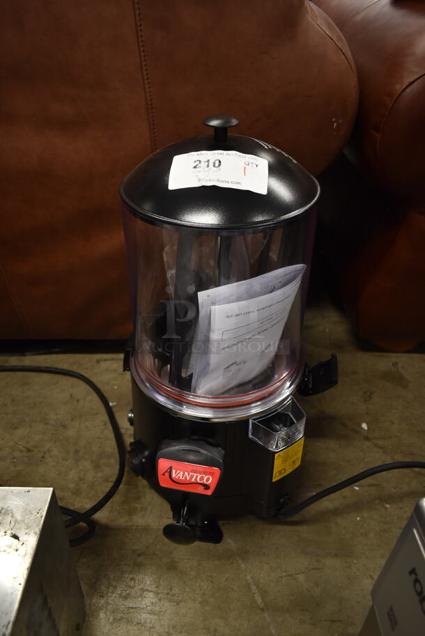 BRAND NEW SCRATCH AND DENT! Avantco DHC-26 2.6 Gallon (10 Liter) Hot Beverage / Hot Topping Dispenser. 120 Volts, 1 Phase. Tested and Working! - Image 2 of 6