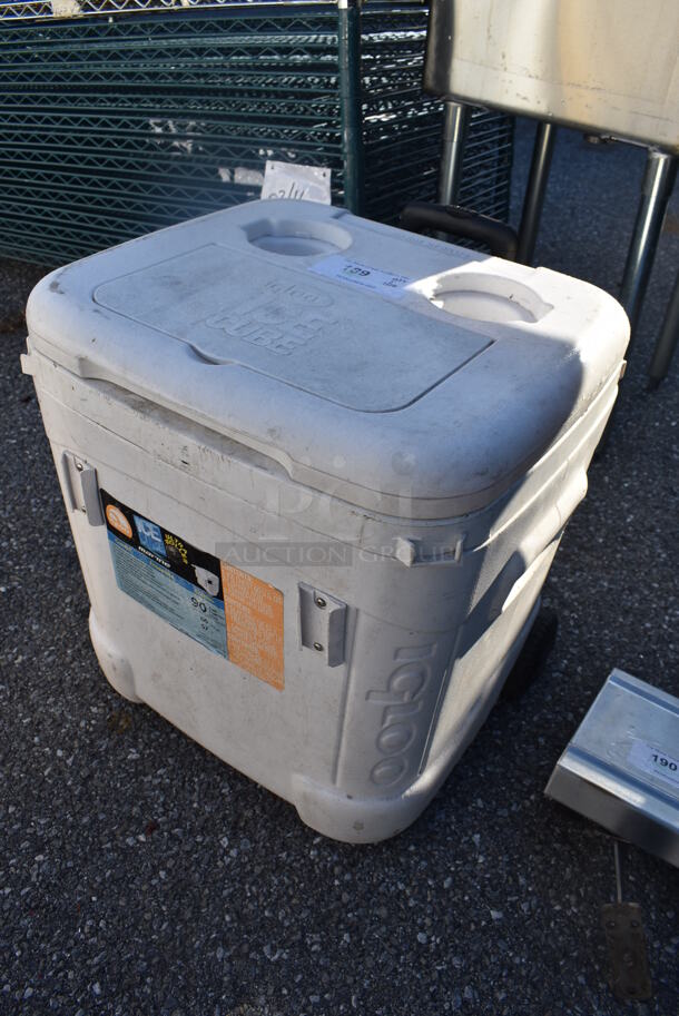 Igloo White Poly Portable Cooler. 19x19x20 - Image 2 of 5
