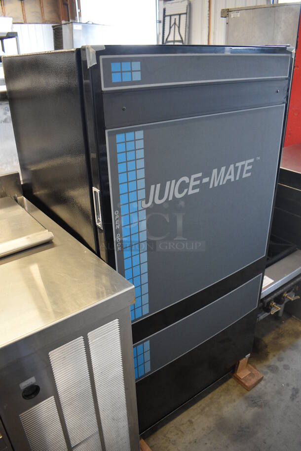 BRAND NEW! KD Distributing Model FMR1 Metal Commercial Refrigerated Juice Mate Vending Machine. 115 Volts, 1 Phase. 28x27x56. Tested and Working! - Image 3 of 7
