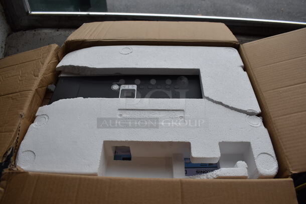 IN ORIGINAL BOX! Pelonis PAD40C1AWT ENERGY STAR 40 Pint Dehumidifier. 120 Volts, 1 Phase. 15x10.5x19 - Image 2 of 5