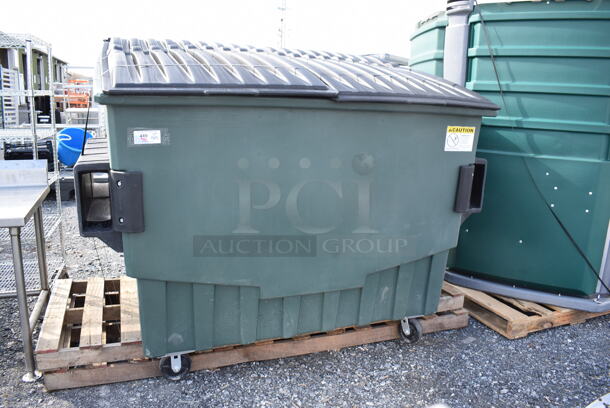 BRAND NEW SCRATCH AND DENT! Toter FR040-00940 4 Cubic Yd. Green Front End Loading Mobile Trash Container / Dumpster w/ 2000 lb. Capacity on Commercial Casters. 87x56x68 - Image 2 of 8