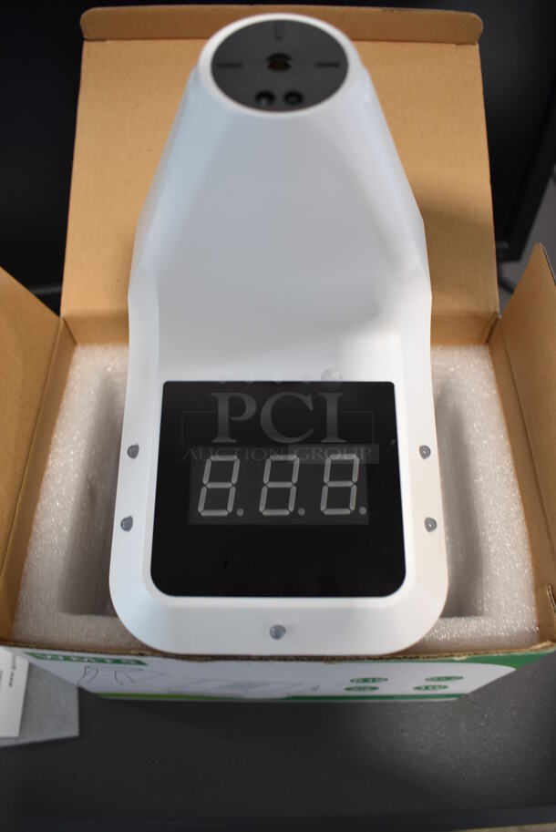 Gorilla Gadgets WMT5 Metal Body Thermometer. Comes w/ Extra WMT5 Thermometer. 16x16x28 - Image 9 of 9