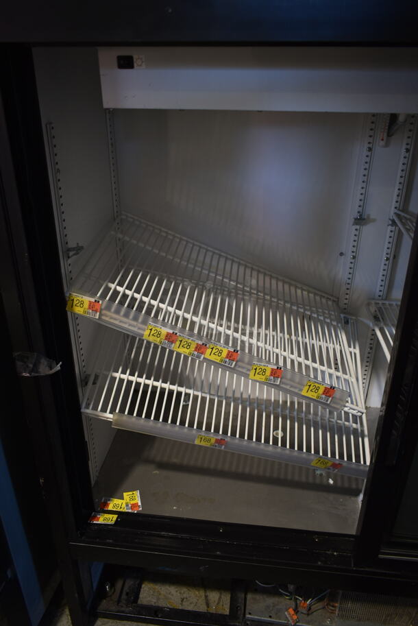 2017 True GDM-41SL-48-HC-LD Metal Commercial 2 Door Reach In Cooler Merchandiser w/ Poly Coated Racks. 115 Volts, 1 Phase. Tested and Powers On But Does Not Get Cold - Image 4 of 6