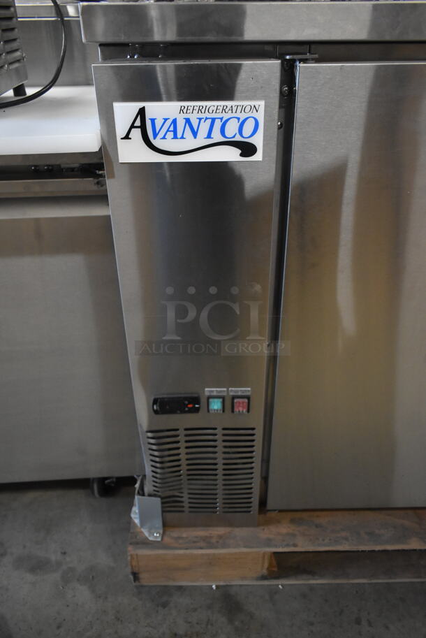 BRAND NEW SCRATCH AND DENT! Avantco 178UDD3HCS Stainless Steel Commercial Direct Draw Kegerator / Beer Dispenser with (2) 2 Tap Towers - (3) 1/2 Keg Capacity. 115 Volts, 1 Phase. Tested and Working! - Image 4 of 12