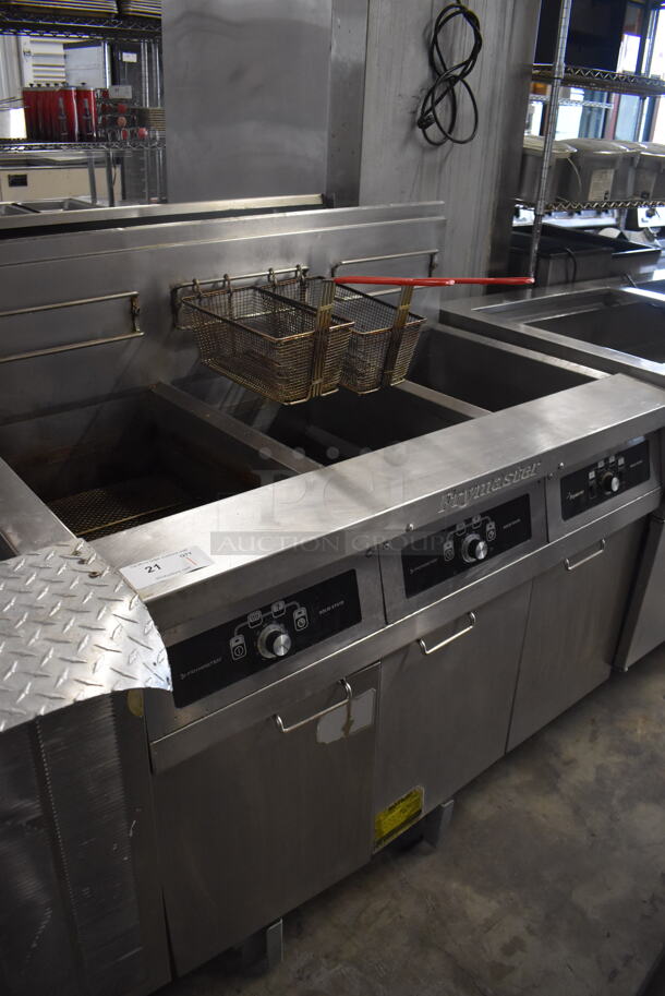 Frymaster FPH350SC Stainless Steel commercial Natural Gas Powered 3 Bay Deep Fat Fryer w/ 2 Metal Fry Baskets on Commercial Casters. 80,000 BTU. 47x32x47 - Image 10 of 10