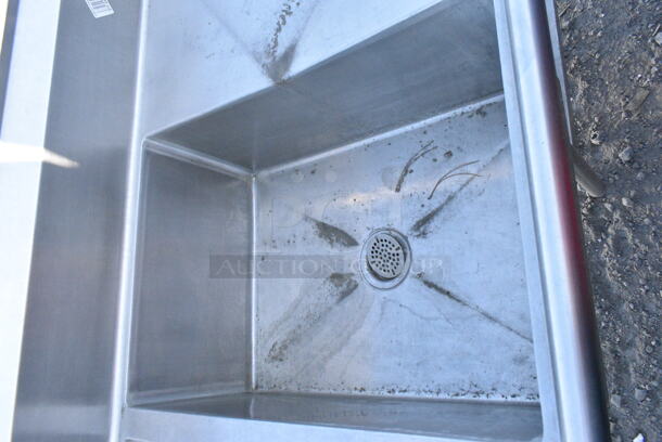 Regency 600S31620218 Stainless Steel 3 Bay Sink w/ Dual Drain Board, Faucet, Handles and Spray Nozzle.  - Image 7 of 9