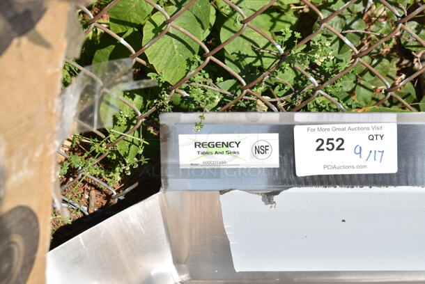 BRAND NEW SCRATCH AND DENT! Regency 600CDT48R 16 Gauge 4' Clean Dish Table - Right Drainboard - Image 5 of 5