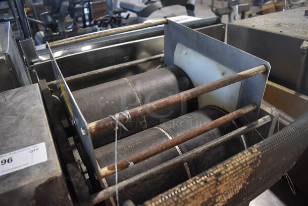 Tecnomaiz RT-100 Metal Commercial Countertop Tortilla Dough Sheeter on Metal Stand. 230 Volts, 3 Phase. 36x29x60 - Image 6 of 10