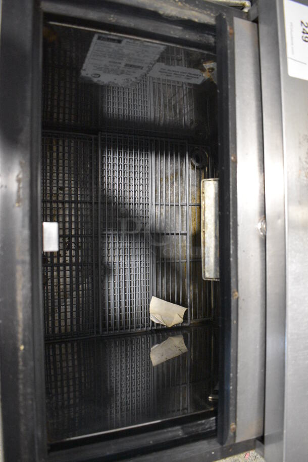 Perlick Model BC24SS Stainless Steel Commercial Bottled Back Bar Cooler w/ Sliding Lid on Commercial Casters. 115 Volts, 1 Phase. 24x29x38. Tested and Powers On But Does Not Get Cold - Image 3 of 5