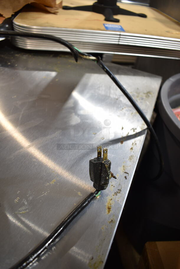Stainless Steel Commercial 2 Drawer Warmer on Commercial Casters. Tested and Does Not Power On - Image 5 of 6