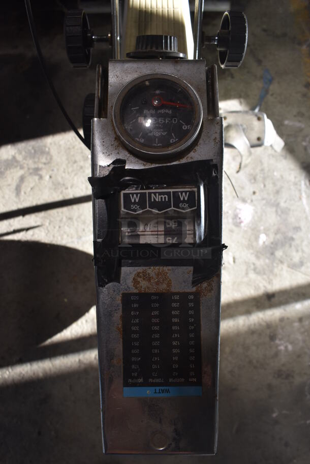 Voit Ergometer Metal Stationary Exercise Bicycle. 20x34x32 - Image 3 of 6