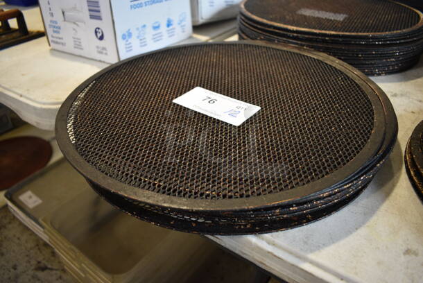 12 Metal Round Mesh Pizza Pie Screens. 16x16. 12 Times Your Bid! - Image 2 of 2